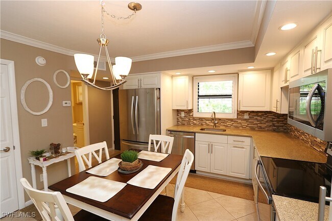 Building Photo - 1015 Anglers Cove