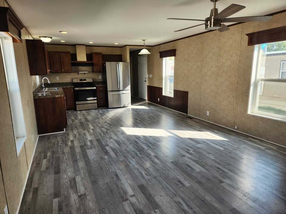 Building Photo - 3805 7th St NE