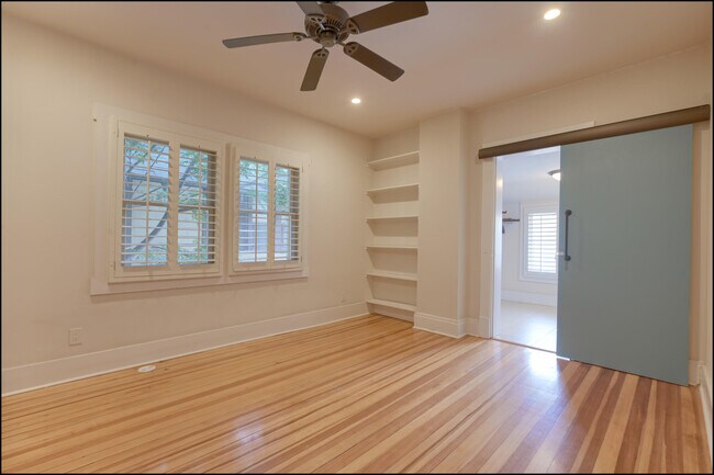 Building Photo - 1420 Hawthorne St