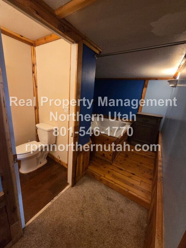 Building Photo - 2784 S 850 W