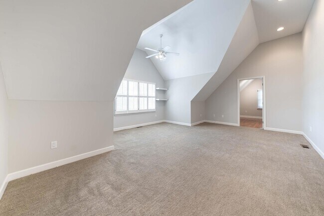 Building Photo - 1688 Northlawn Blvd