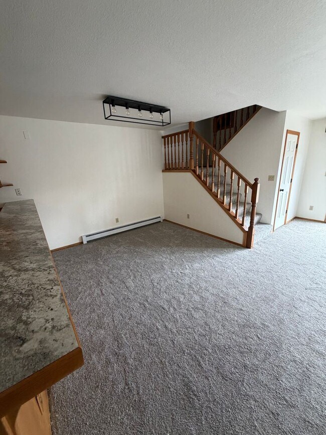 Building Photo - Remodeled and ready to be your home!