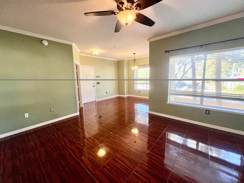 Building Photo - 10764 70th Ave