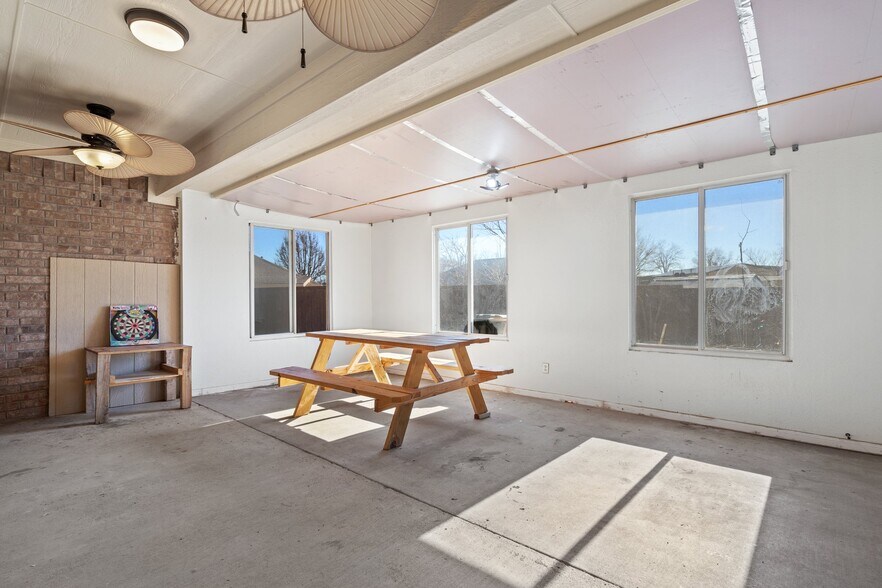 Building Photo - 107 Loda Ct