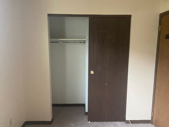 Building Photo - $1,300 | 2 Bedroom, 2.5 Bathroom Townhome | Pet Friendly | Available for July 1st, 2026 Move In!