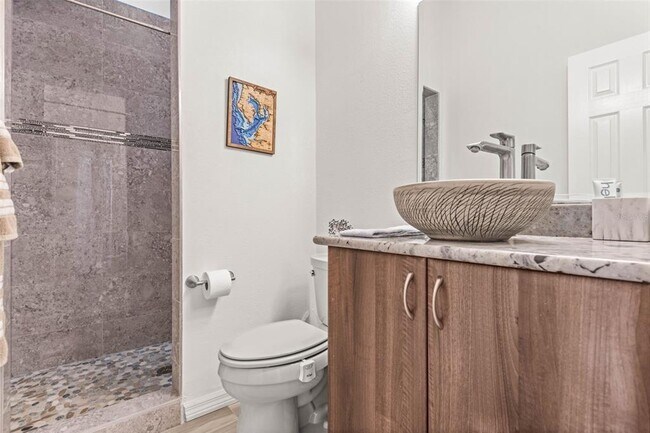Building Photo - 1109 Pinellas Bayway S