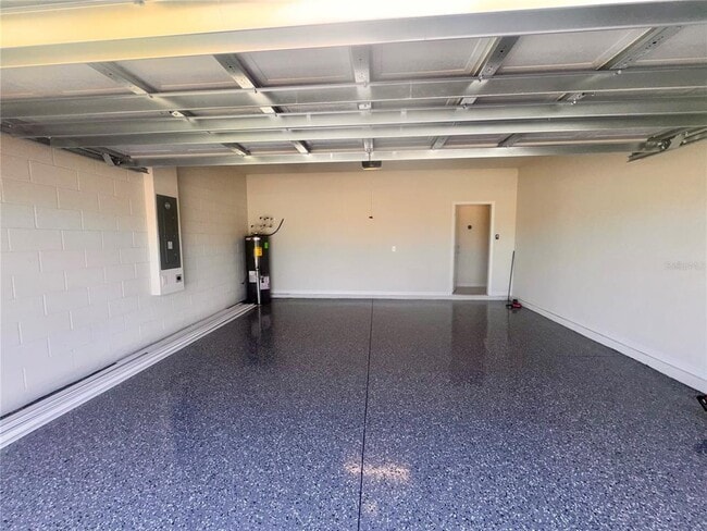 Building Photo - 3099 Springbank Dr
