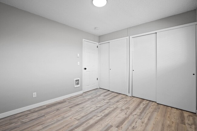 Building Photo - Ground floor remodeled 2 br unit