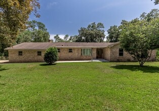 Building Photo - 10736 Pecan Dr