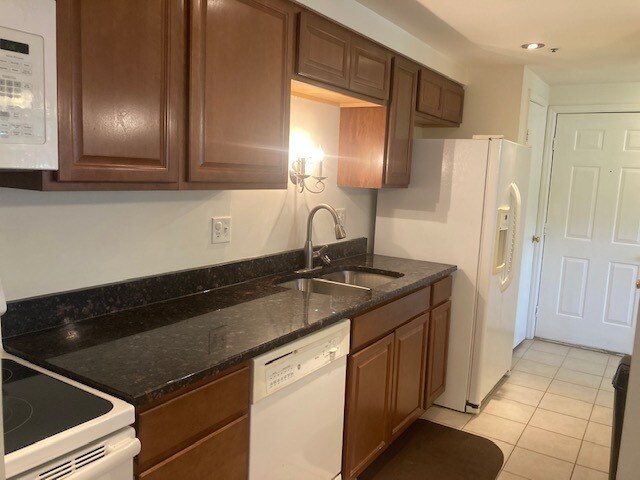 Building Photo - 502 Philmont Dr