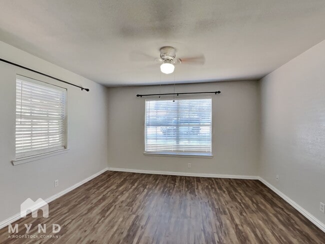 Building Photo - 612 S Rough Creek Ct