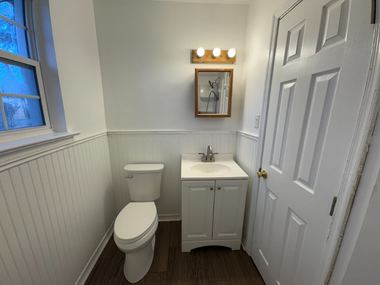 Building Photo - 1400 Branders Bridge Rd