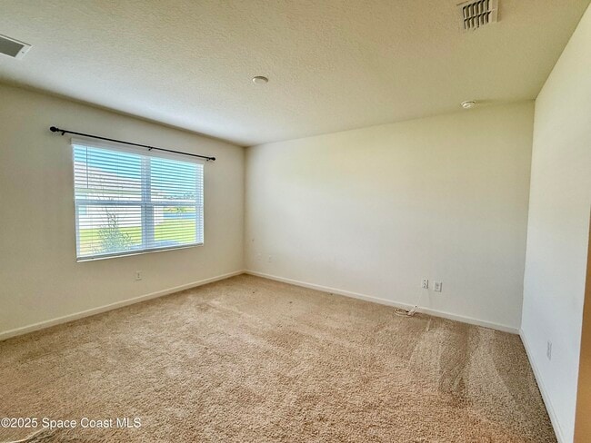 Building Photo - 135 Sorrento Dr