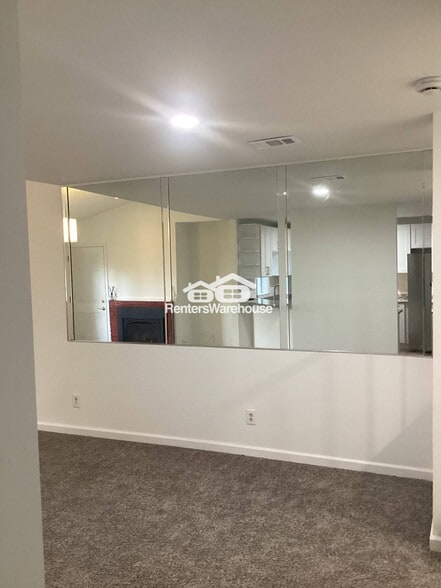 Building Photo - 3275 Long Iron Pl