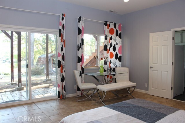 Building Photo - 18702 E Ridge View Dr