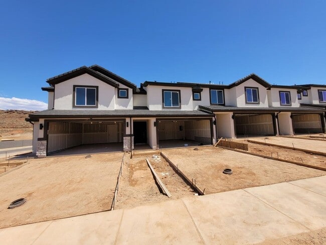 Building Photo - Like new Long Valley Townhome!