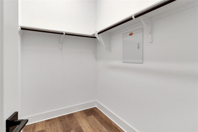 Building Photo - 8589 Meridy Lp