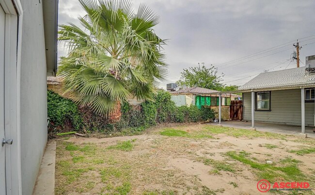 Building Photo - 2403 Belle Ter