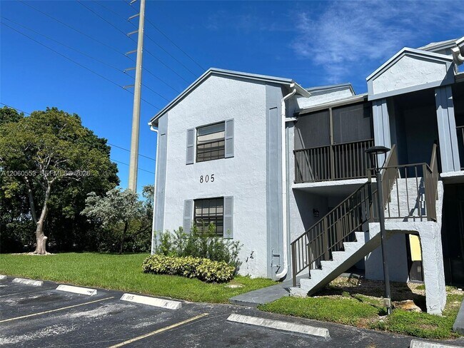 Building Photo - 805 N Franklin Ave