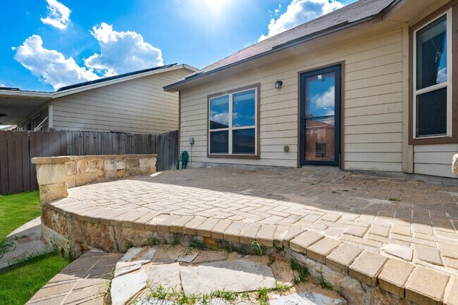 Building Photo - 5938 Cielo Ranch