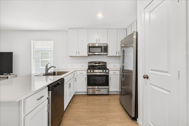 Building Photo - 7909 Thor Dr