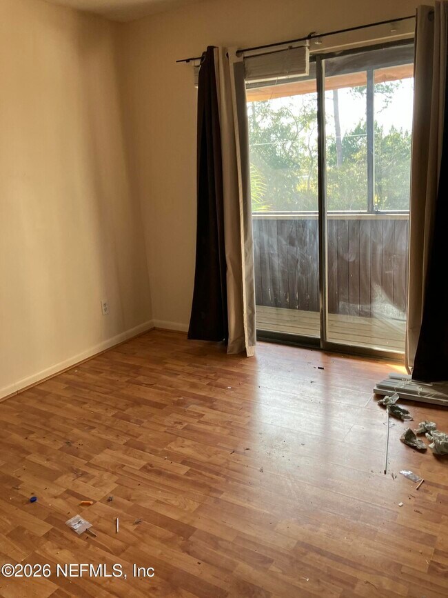 Building Photo - 2515 Waters Edge Dr