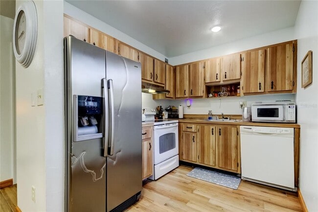 Building Photo - 11720 Raintree Dr