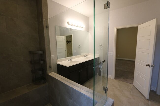Building Photo - 13018 Bunkhouse