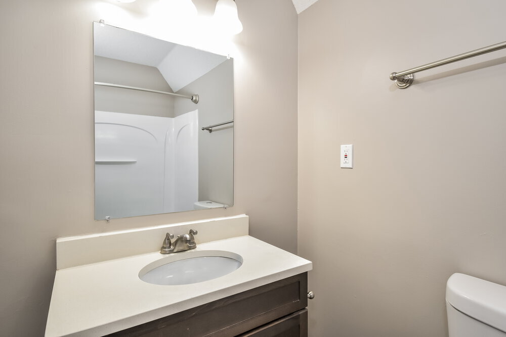 Building Photo - 5894 Keebler Dr