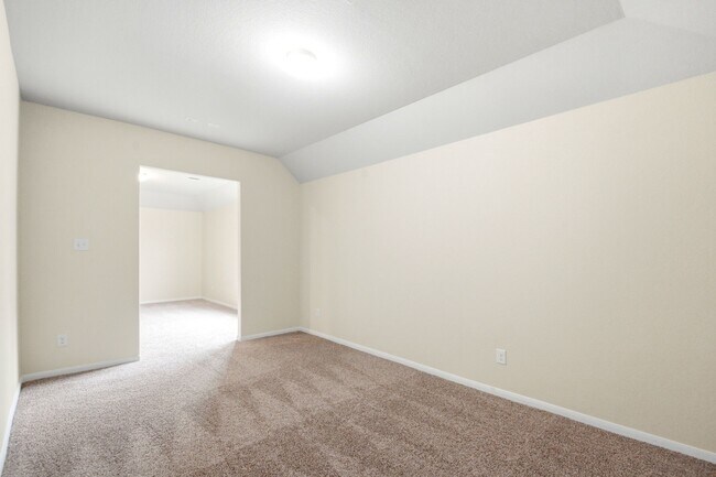 Building Photo - 15127 Monal Trie Dr