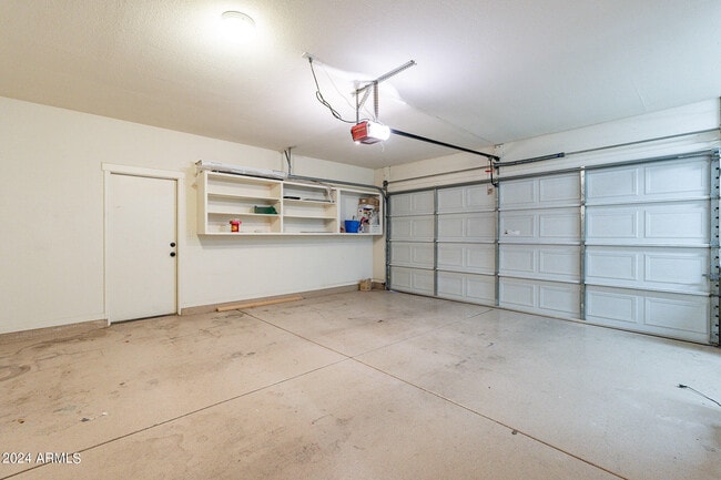 Building Photo - 1449 W Antiqua Dr