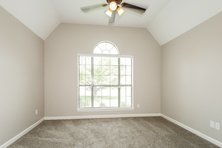 Building Photo - 7481 Gingerhill Ln