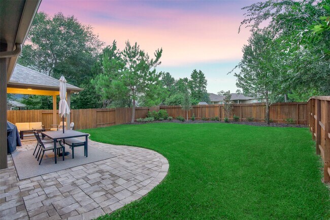 Building Photo - 204 Forest Peak Way