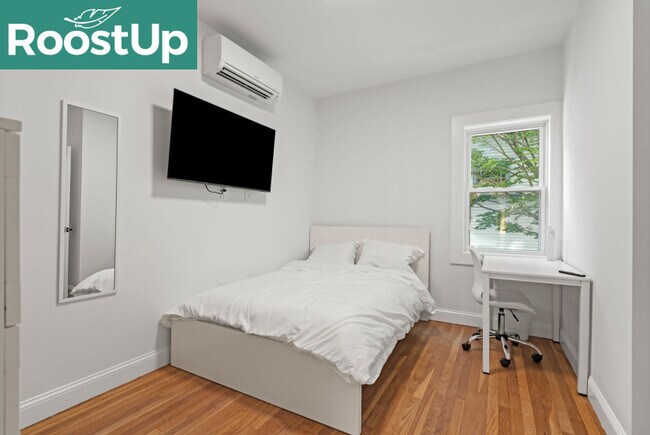 Building Photo - RoostUp Furnished Private Bedroom with Private Ensuite Bath in East Somerville!