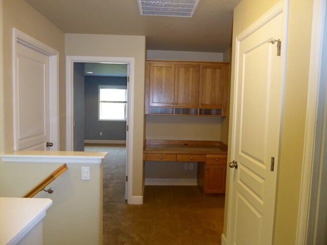 Building Photo - 20254 Ellie Ln