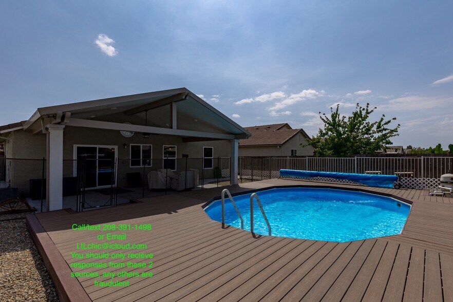 Building Photo - 1385 Deerwood St