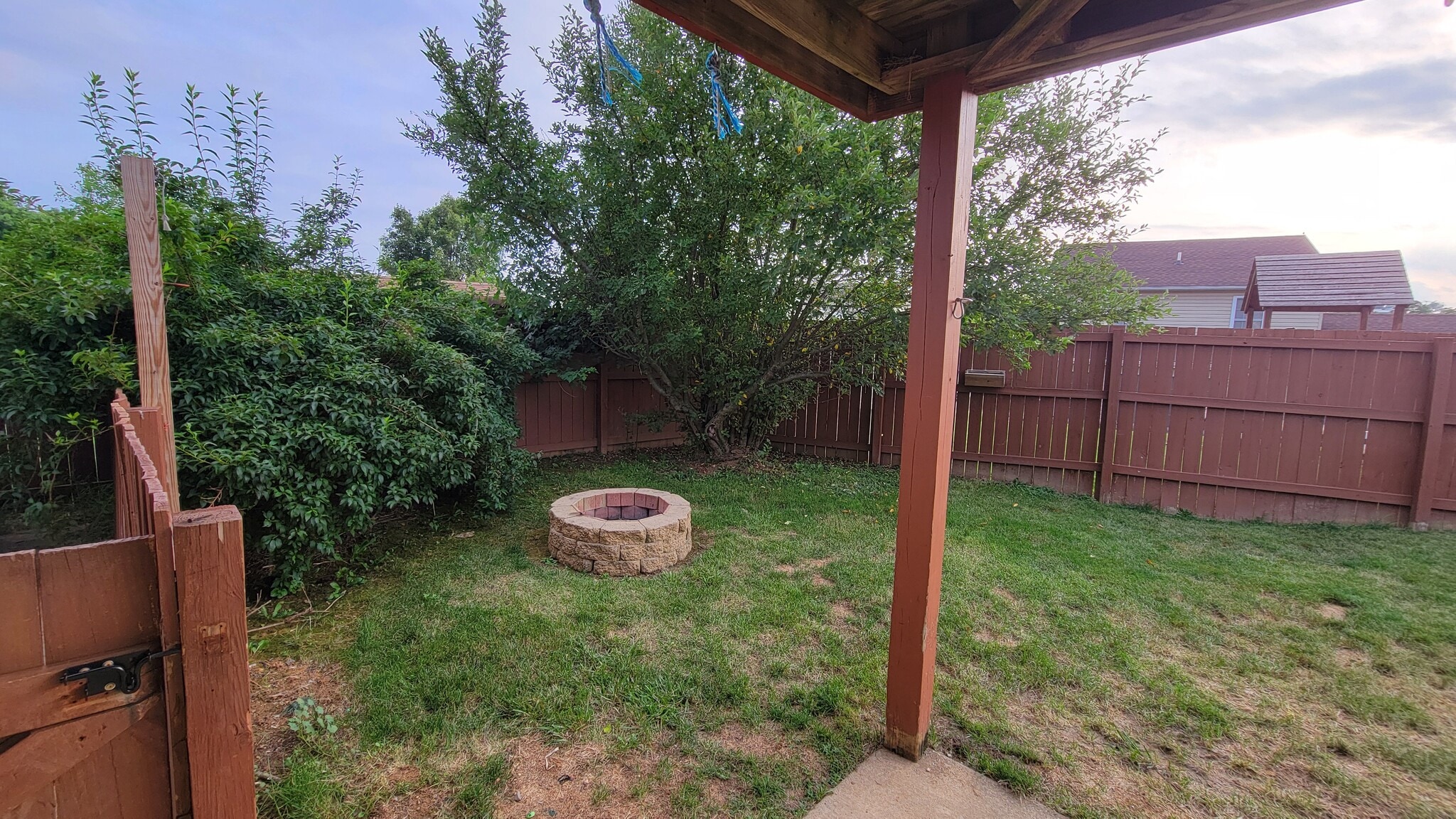 Building Photo - 131 Brookside Pl