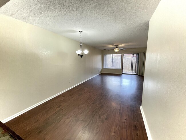 Building Photo - 4345 Carter Creek Pkwy