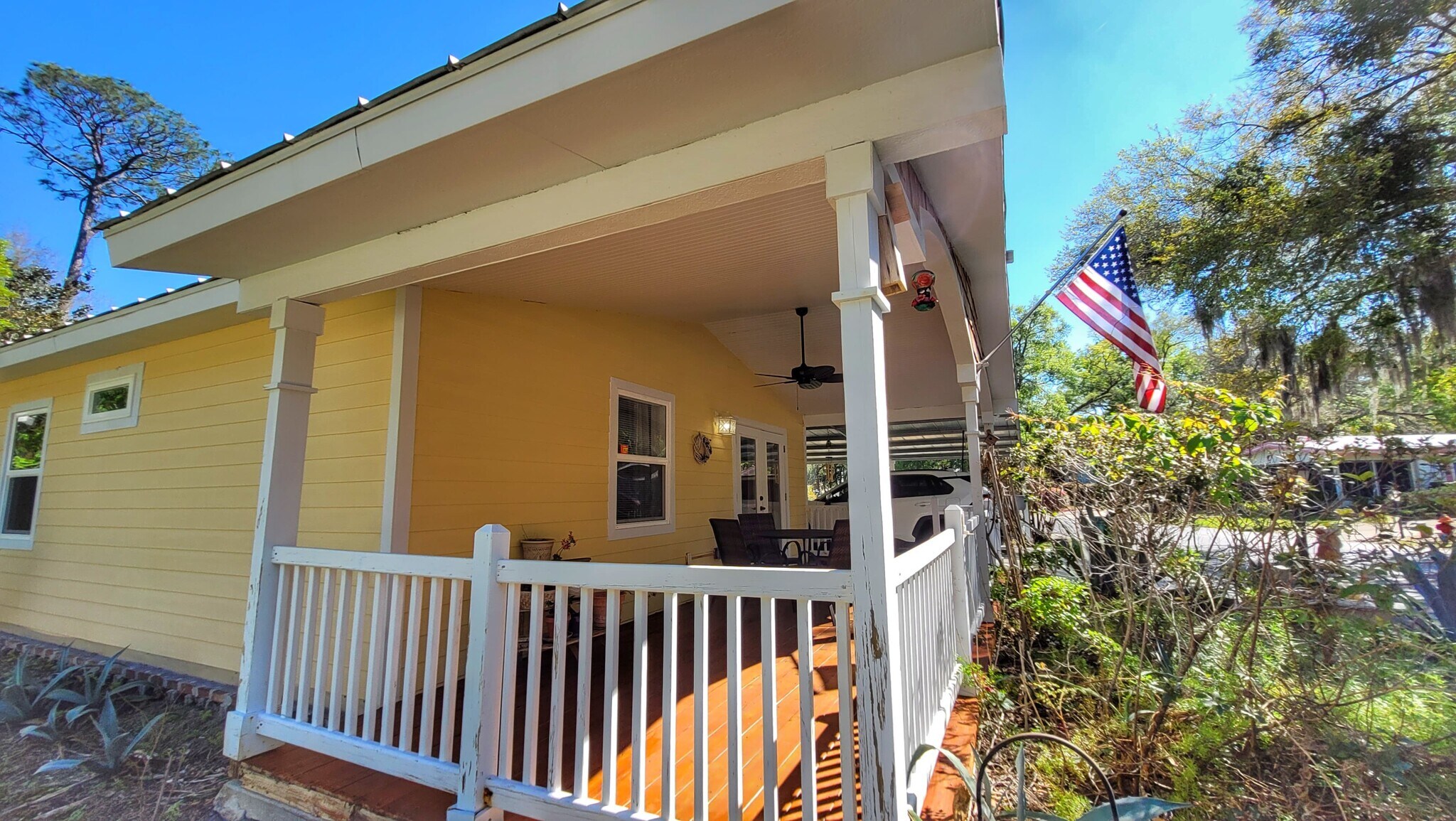 Building Photo - 523 Leaf Cir