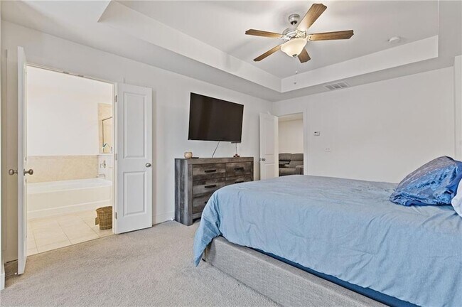 Building Photo - 94 Garrison Dr