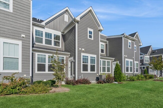 Building Photo - 2206 Weatherbee Ln