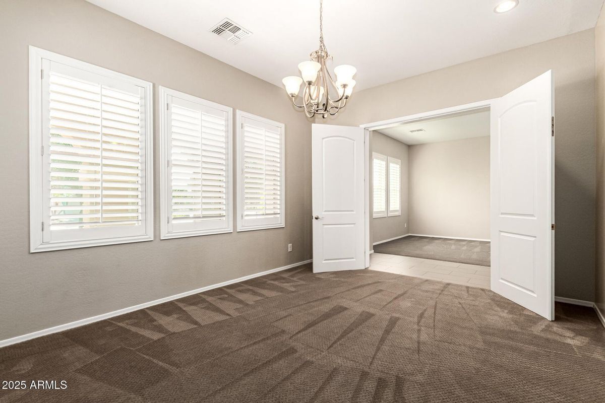 Building Photo - 21004 E Sunset Dr