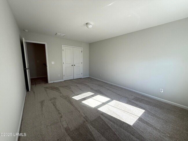 Building Photo - 1069 S Innovation Dr