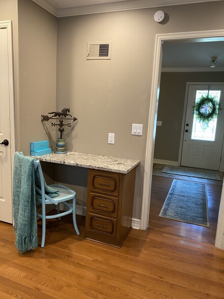 study nook in kitchen - 3012 Bristol NW Ct