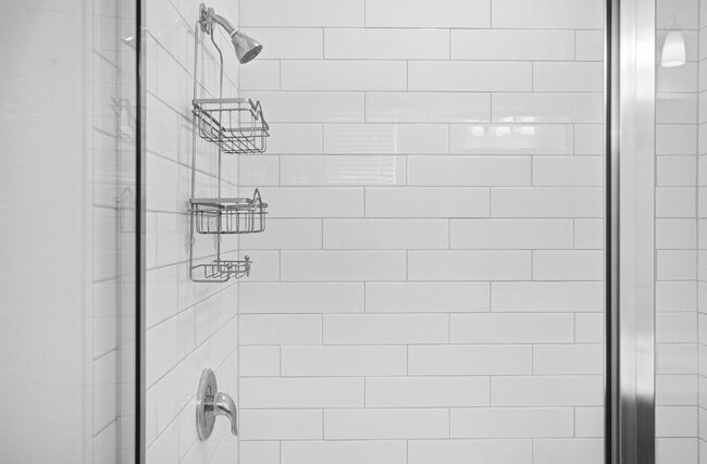 Building Photo - NEW TOWNHOME