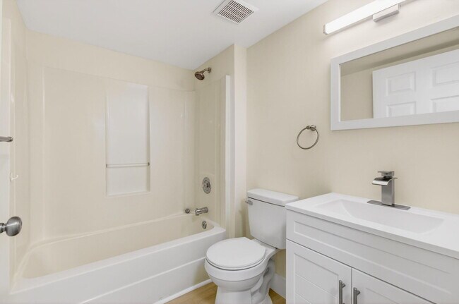 Building Photo - 5900 Camino Del Sol