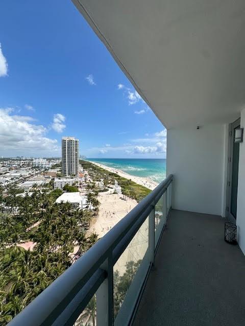 Building Photo - 7135 Collins Ave