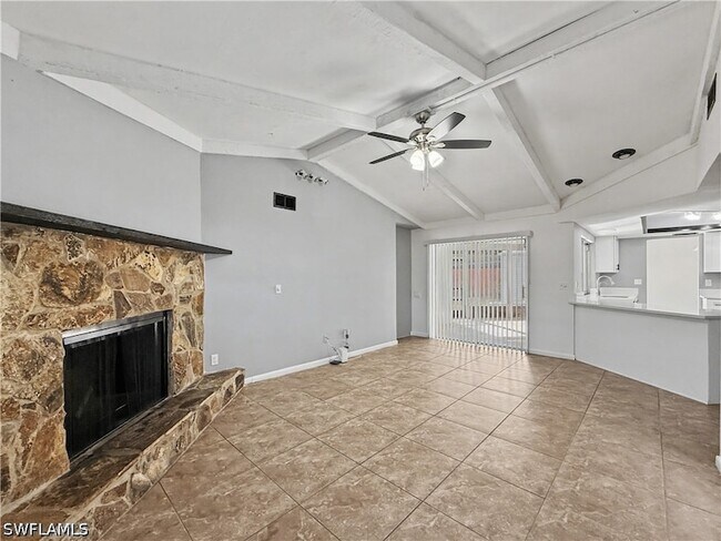 Building Photo - 7658 Laurel Valley Rd