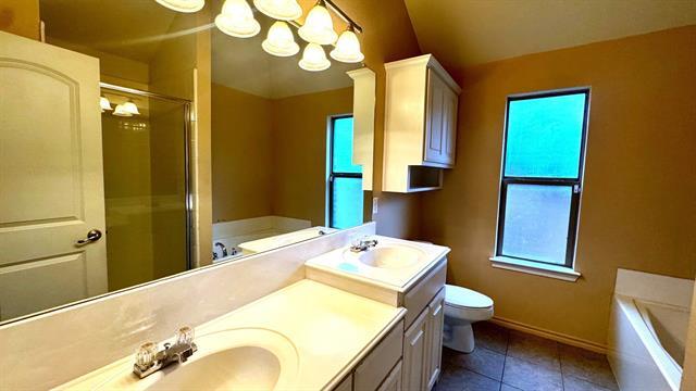 Building Photo - 3024 Ortiz Dr