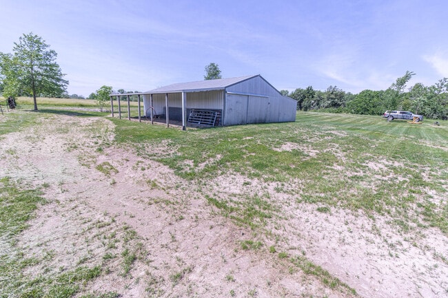 Building Photo - 16950 N Davis Rd